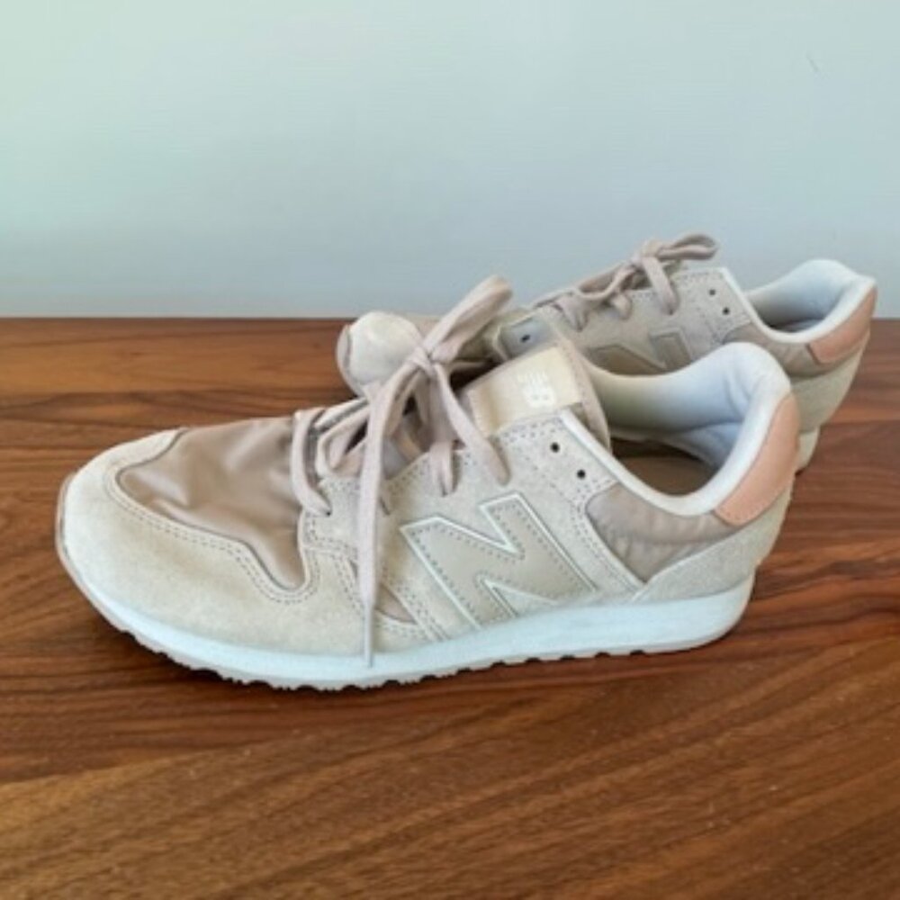 Womens Cream/Tan 520 New Balance 7.5 Running Sneakers New